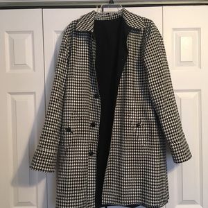 Reversible coat!! 🖤❤️